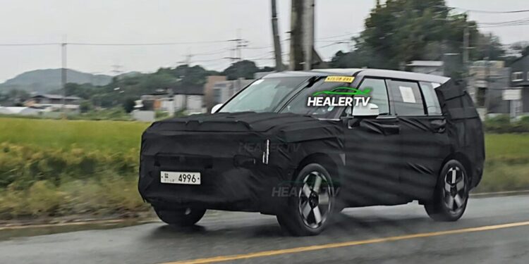 hyundai santa fe facelift spied healer tv 2