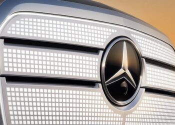 Mercedes-Benz Teases an Even Bigger Light-Up Grille