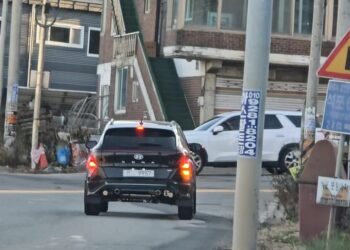 Hyundai crater test mule