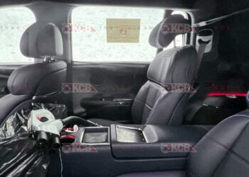 Fresh Spy Shots Show Expanded Interior Palette for the Genesis GV90