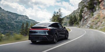 Wedbush’s Dan Ives sees ‘monster year’ ahead for Tesla amid AI push