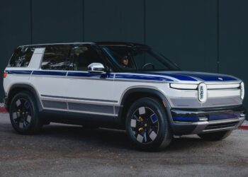 Rivian unveils self-driving chip and autonomy plans to compete with Tesla